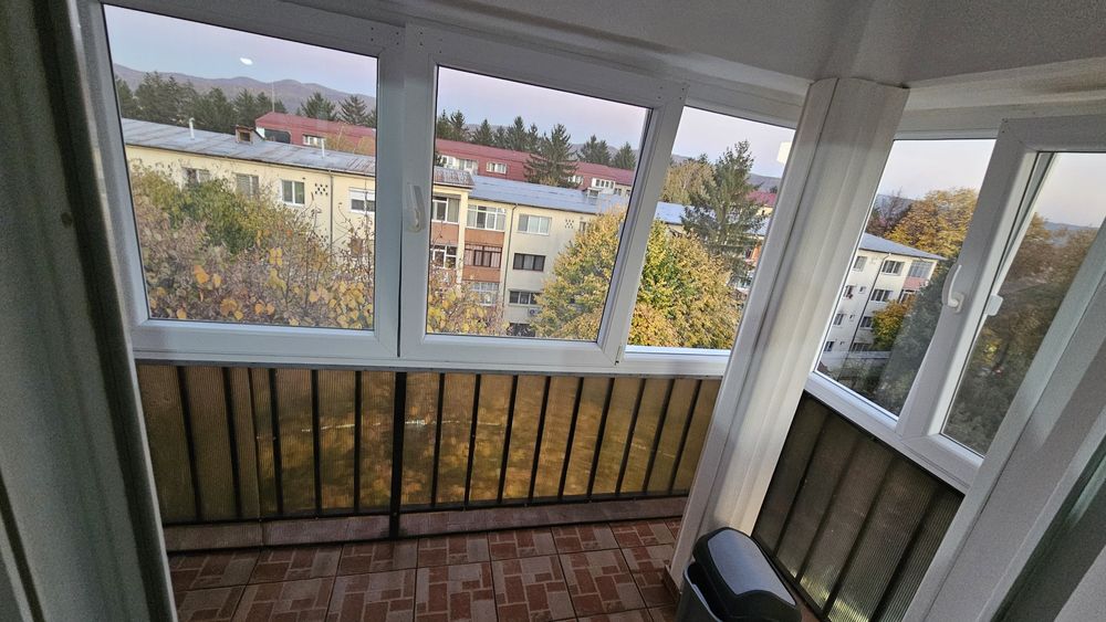 Apartament 2 camere complet renovat 2025, Zona Nord – mobilat & utilat