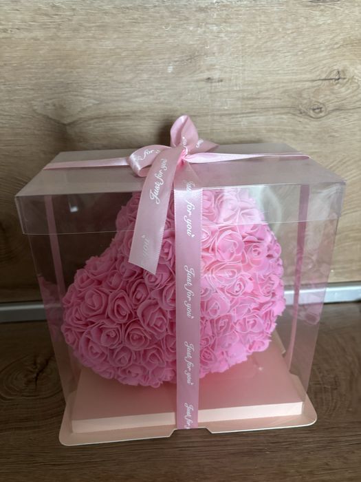 Подарък за жена рози сърце