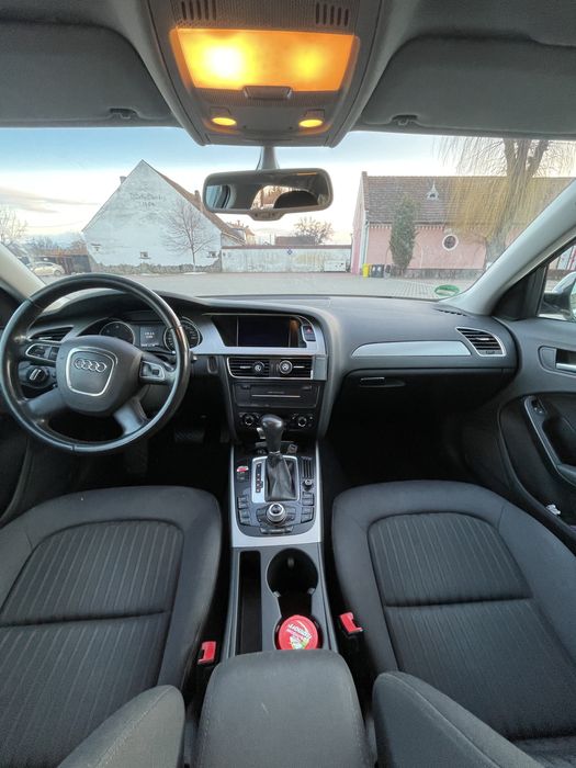 Vand Audi A4 B8 Avant Automata
