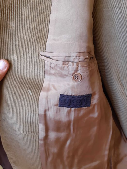 Custume de haine barbatesti de cea mai bună calitate pentru evenimente