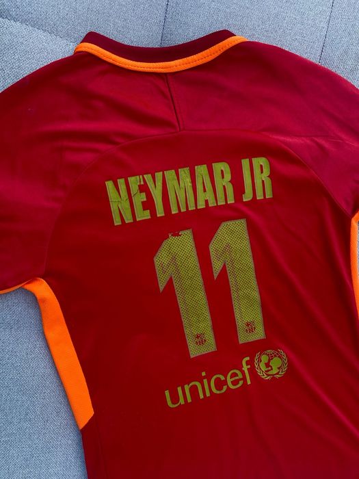 Tricou Barcelona cu Neymar