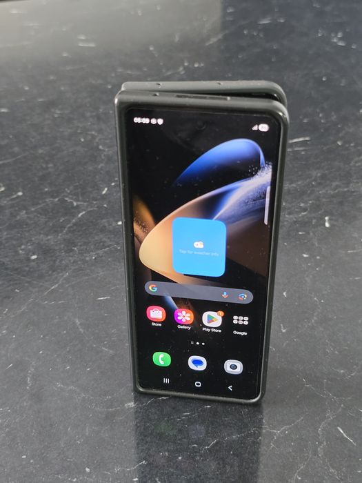 Samsung Galaxy Z Fold4 – 512GB / 12GB RAM – Dual SIM