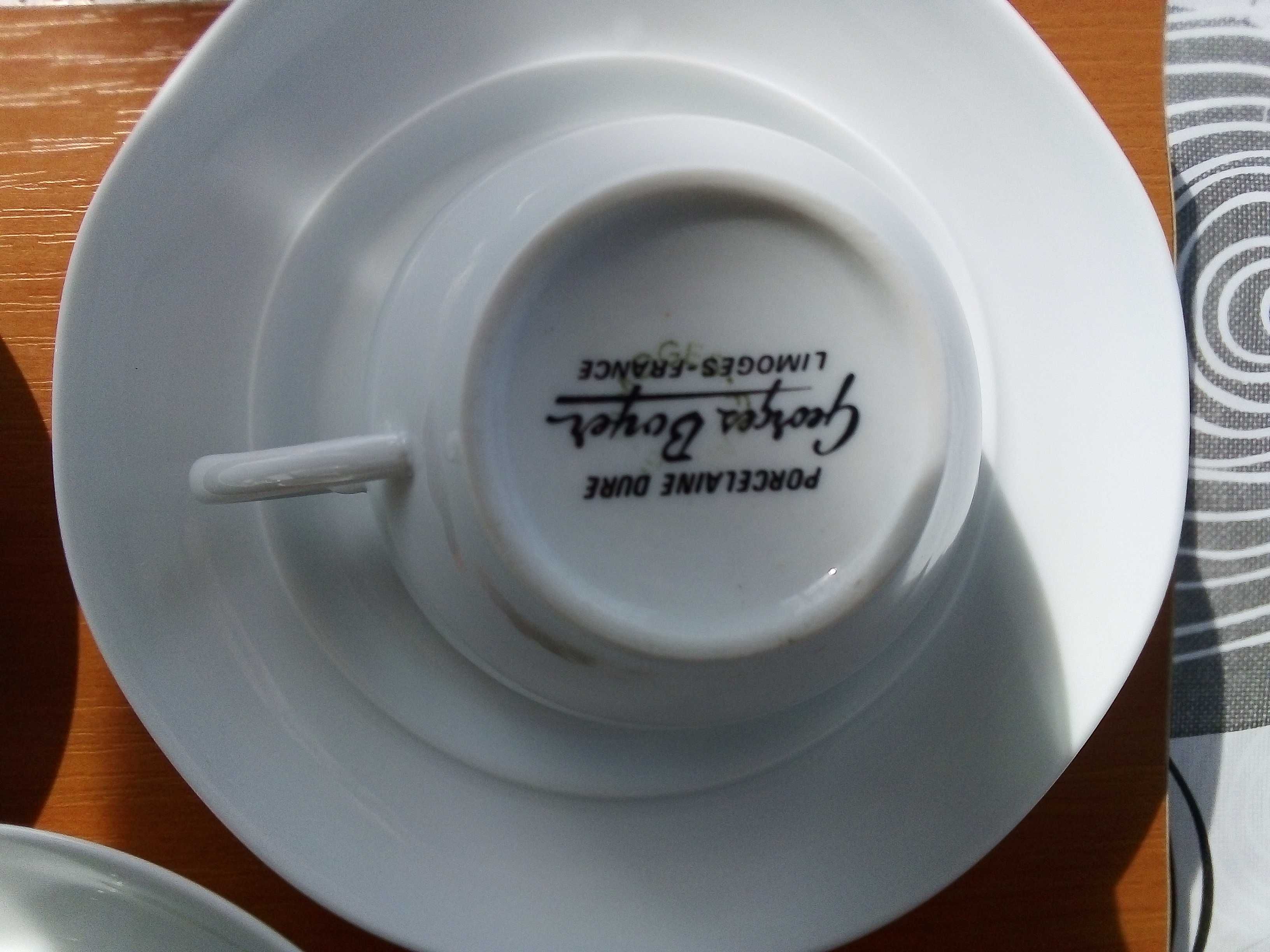 Порцеланови чаши за кафе