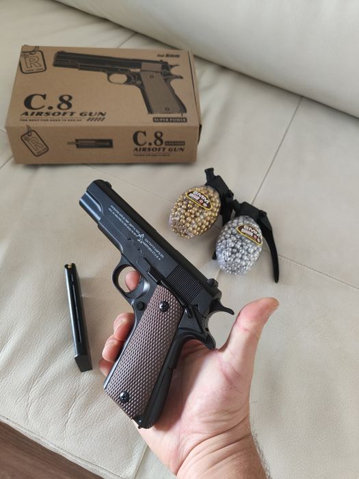 Pistol cu bile C8 Arc Spring Pistol Airsoft Full Metal + 500bile ABS