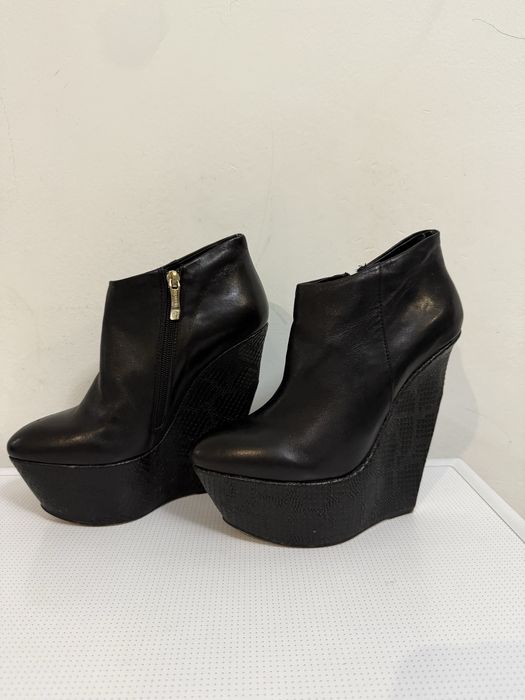 Продам осенние батильоны