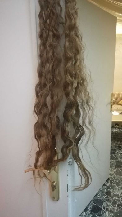 Сурова необработена естествена коса