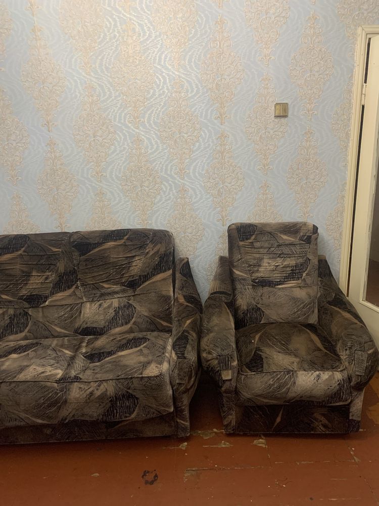 Уголок, диван раскладной и два кресла
