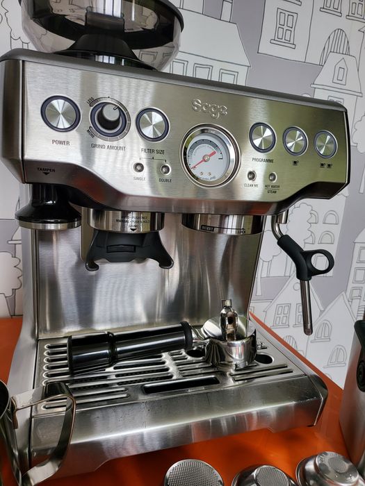 Еспресо машина SAGE Barista Express Кафемашина с кафемелачка
