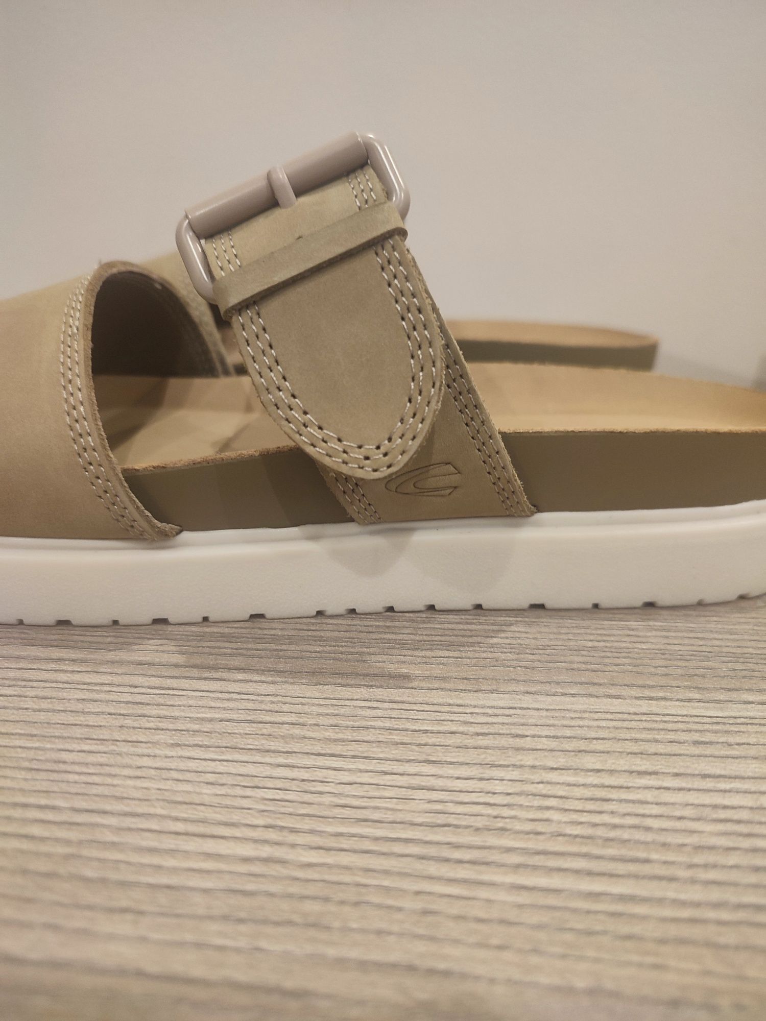 Дамски чехли Camel !