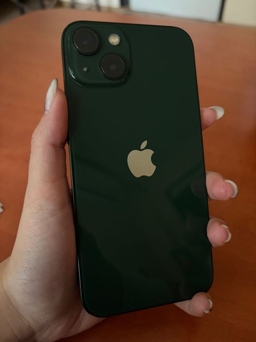 Iphone 13 зелен използван