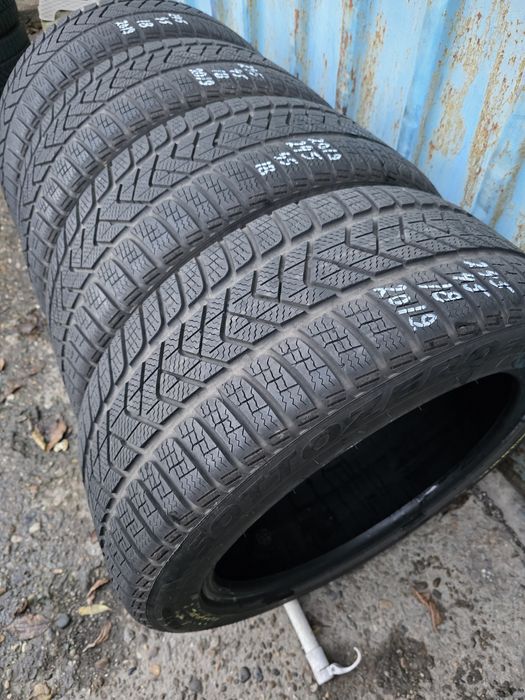 Anvelope Iarnă 245.45.18 Pirelli An 2019