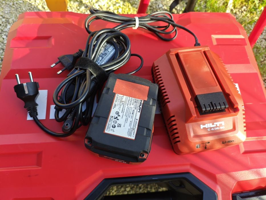 Коледна оферта - Hilti PLT 400 + PLC 600 - Система за трасиране