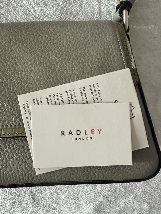 Оригинална дамска кожена чанта Radley London