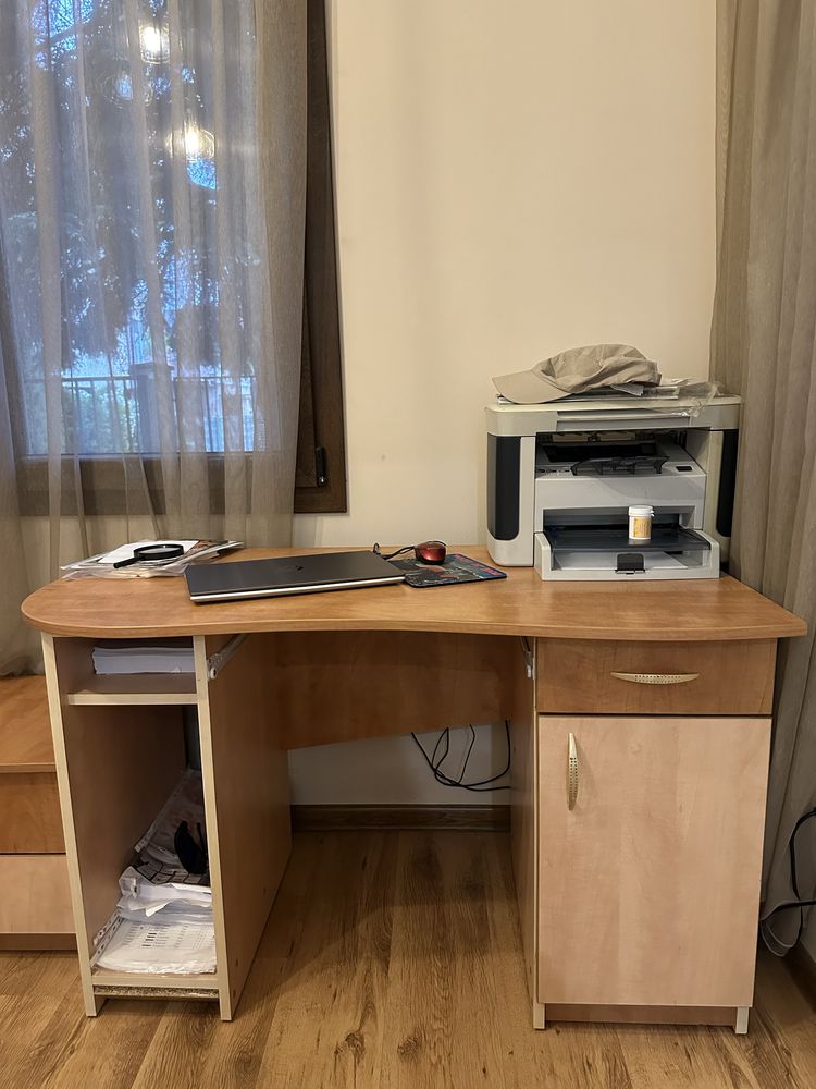 Бюро, легло, гардероб и нощно шкафче