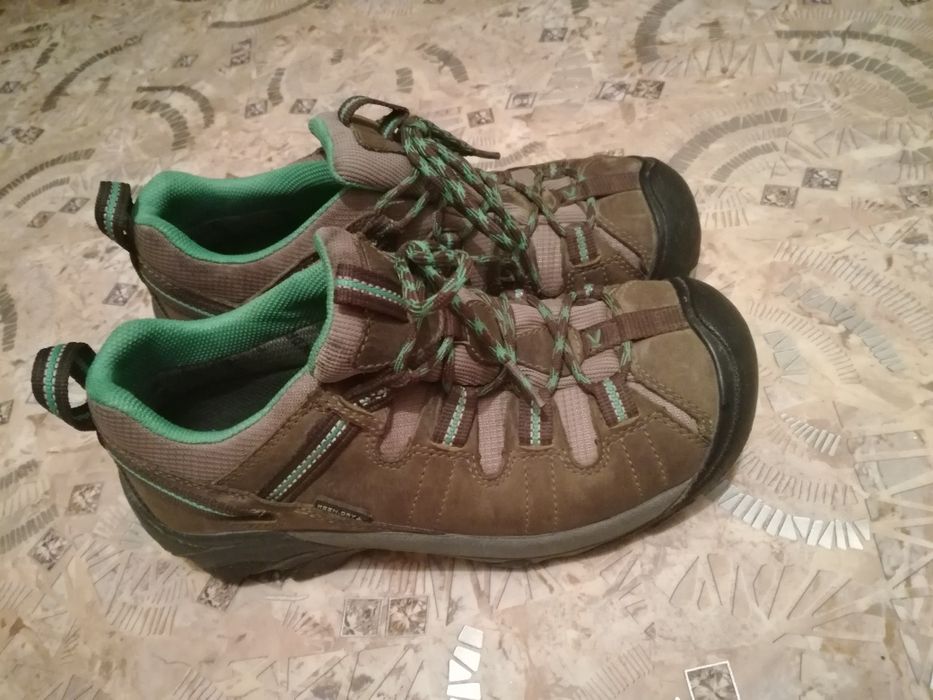 Продам обувь 37/5