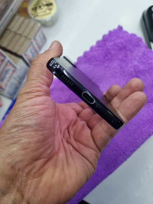 Samsung S22  256gb  idelll