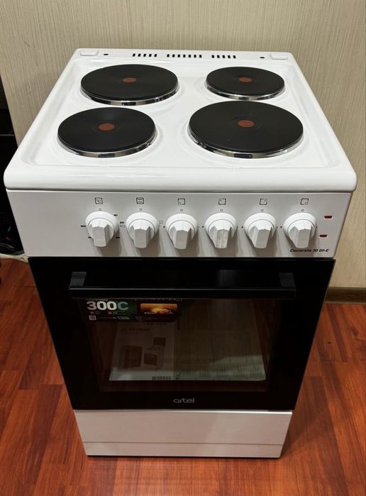 Продам новую электроплиту Artel