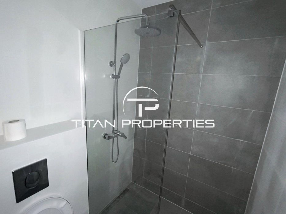 Двустаен апартамент в жк. Христо Смирненски