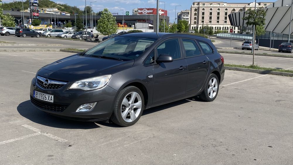 Opel astra 1.4 Turbo 140 hp  LPG (фабрична газ)