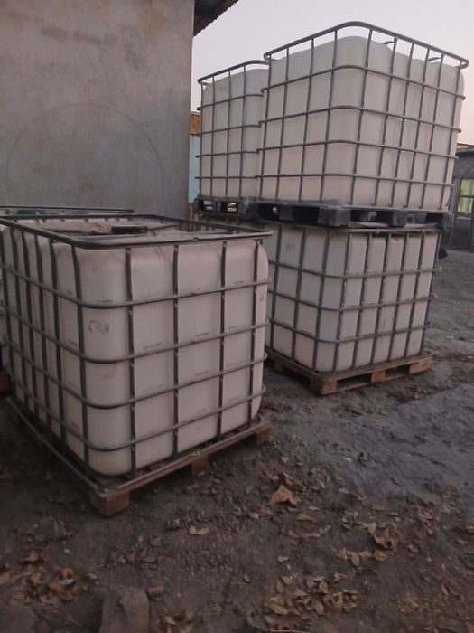 Bochka 1 tonna holati yaxshi