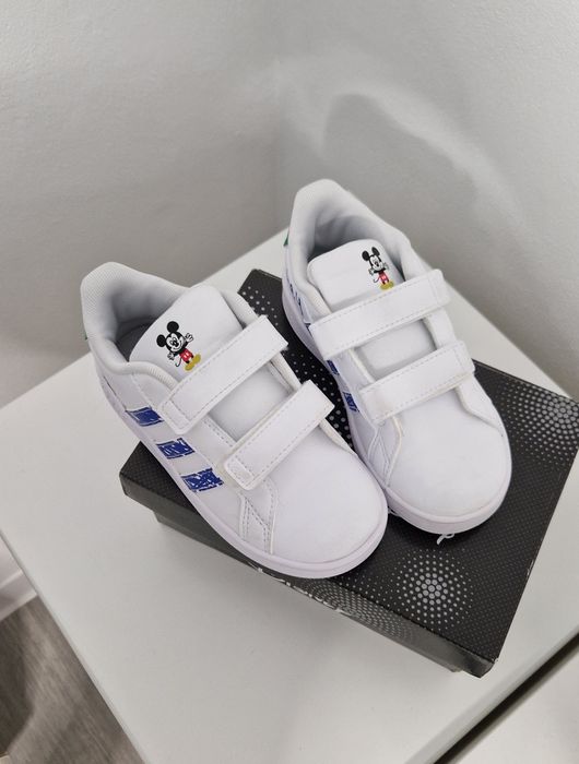 Adidași Adidas Mărimea 27