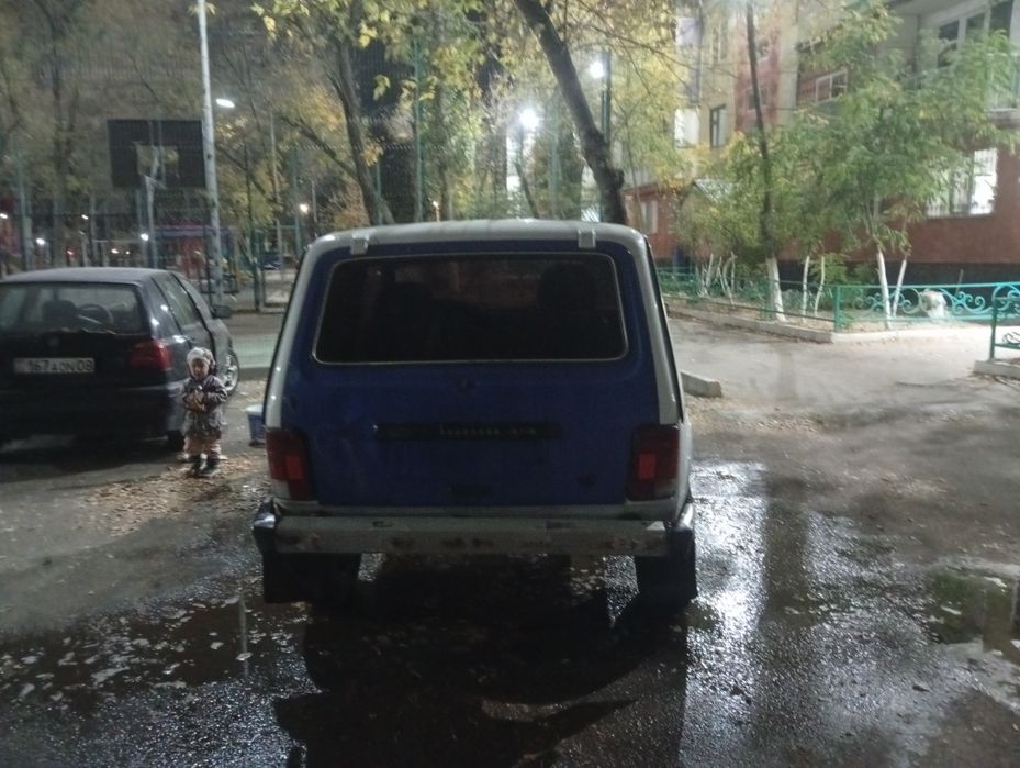 Нива Лада 21213 объём 1.7