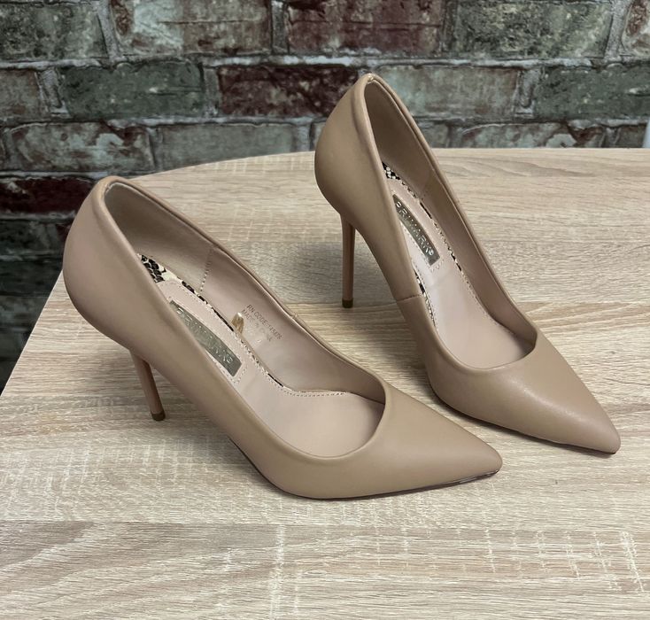 Fusta -Camasa-Pantofi