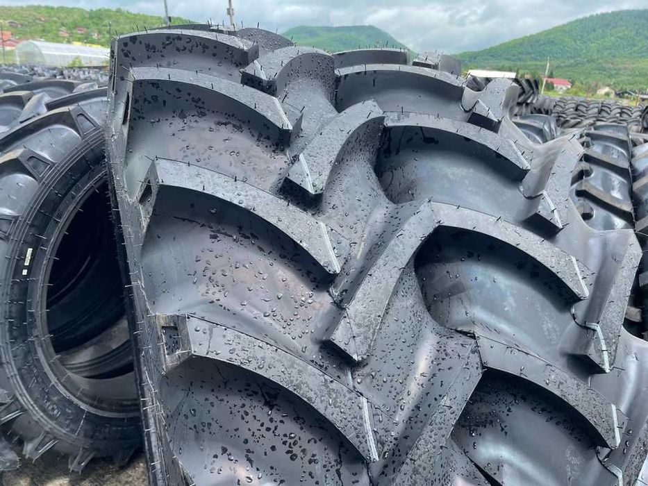 Anvelope noi de tractor spate cu 10pliuri livrare 16.9-38 Case mx 135