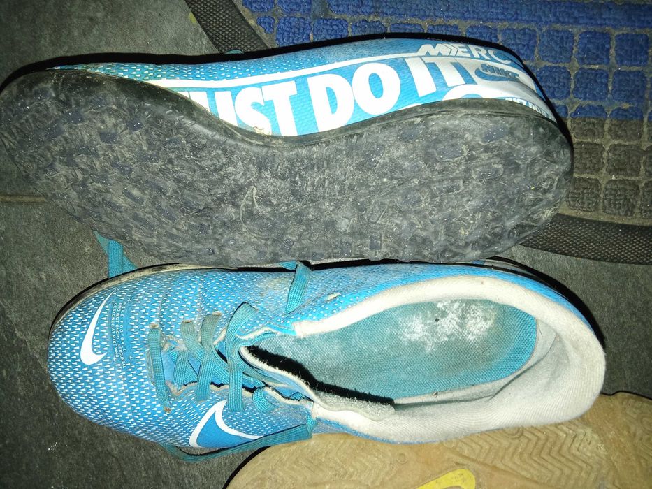 Маратонки за момче на футбол спорт