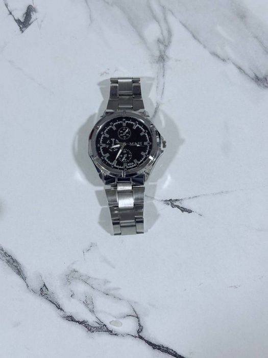 Наручные часы от М&H воданепронецаемые