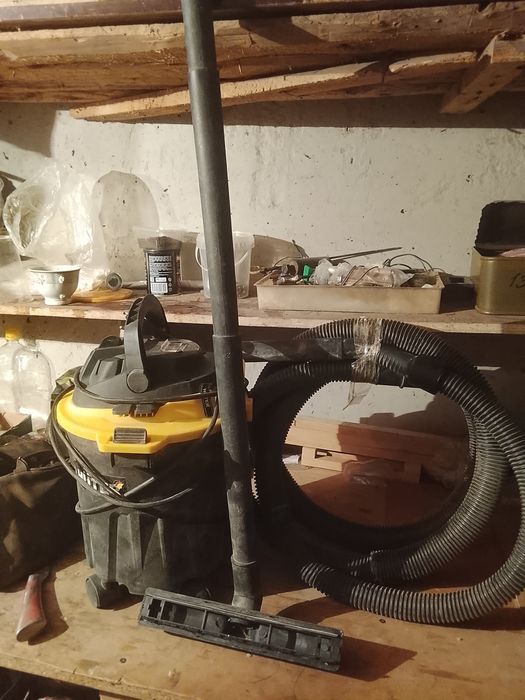 продам мини строительный пылесос