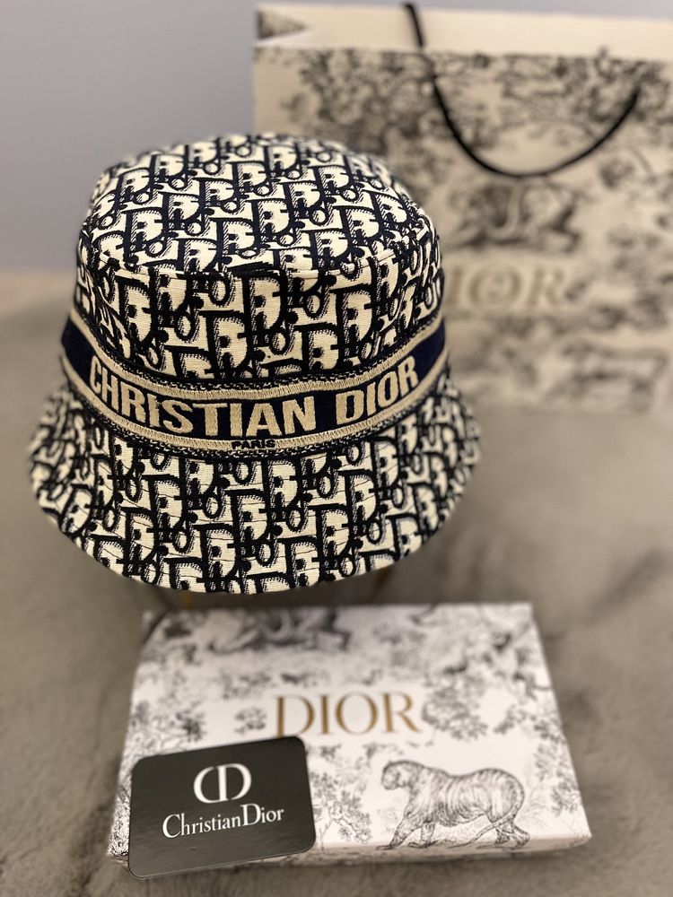 Palarie Christian Dior