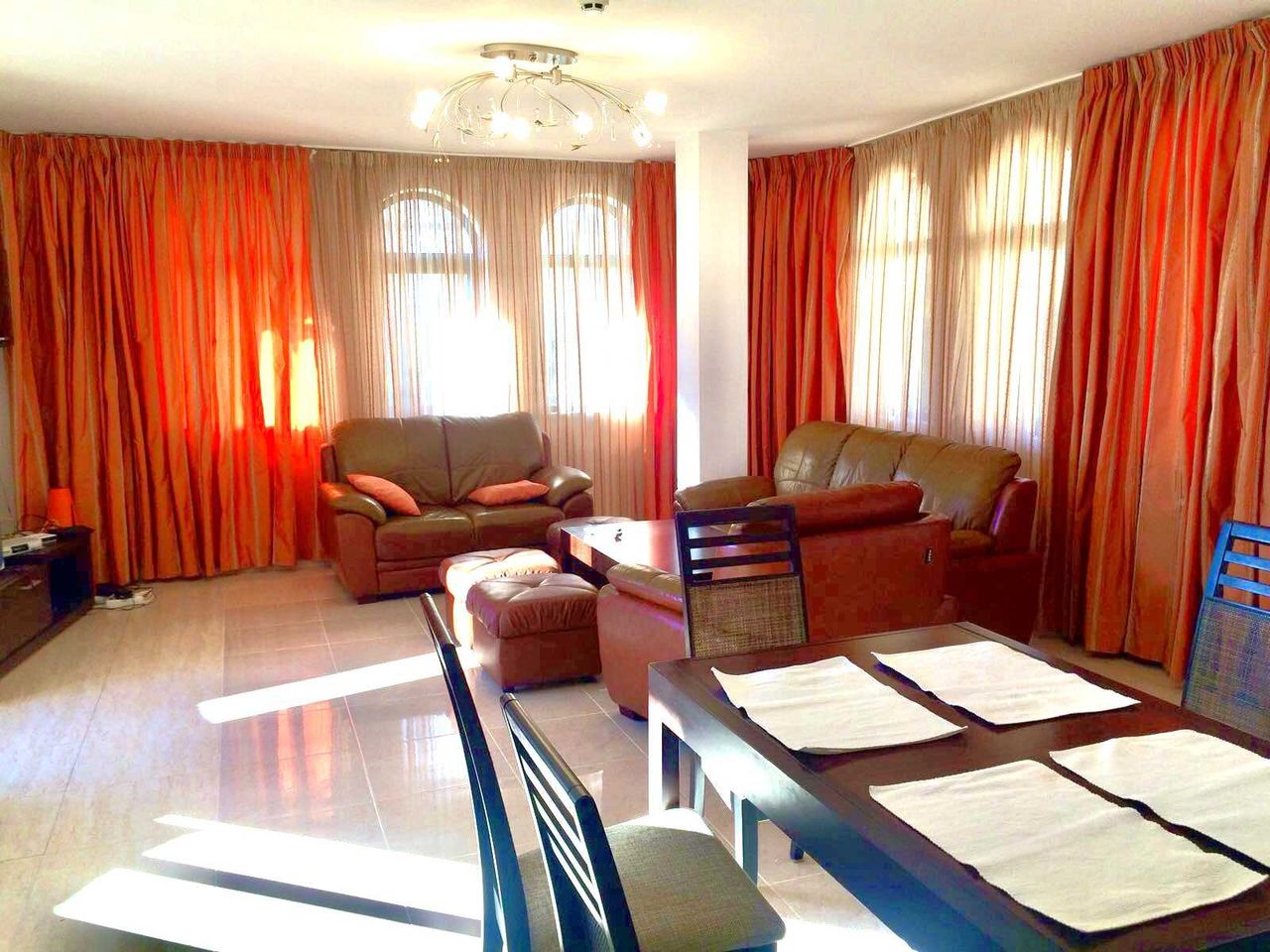 Продава се Къща в Свети Влас - 250 кв.м за 1280 €/кв.м - Снимка #2