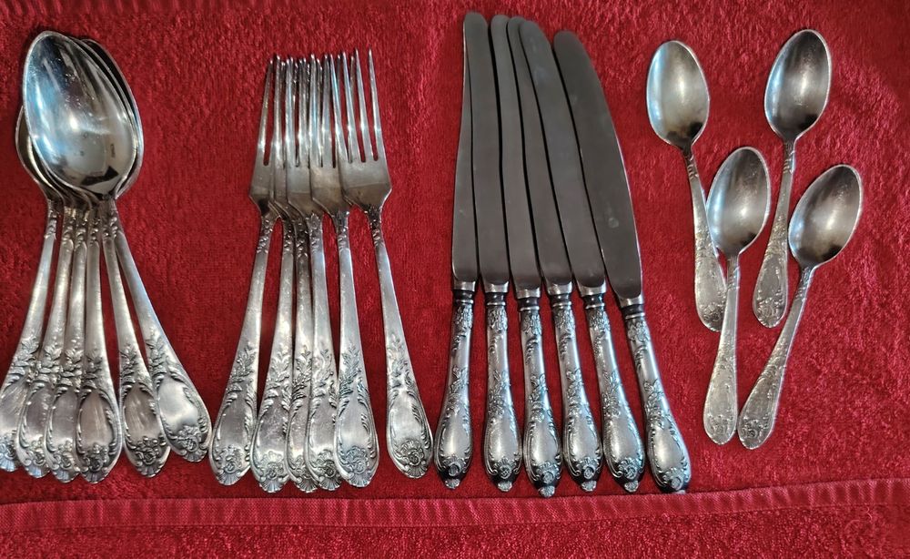 набор столовых приборов