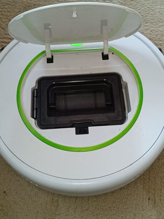 Aspirator robot Ariete citiți anunțul