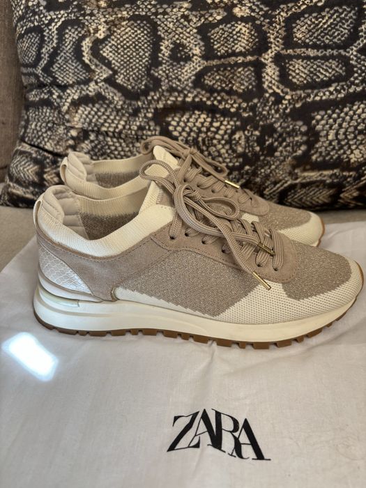 Дамски кецове ZARA