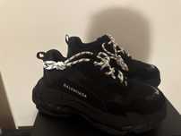 balenciaga triple-s