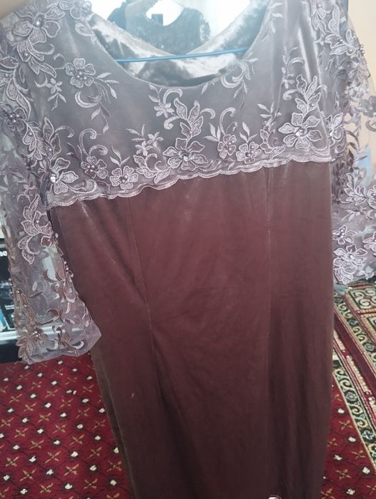 Ayollar Kiyimlar