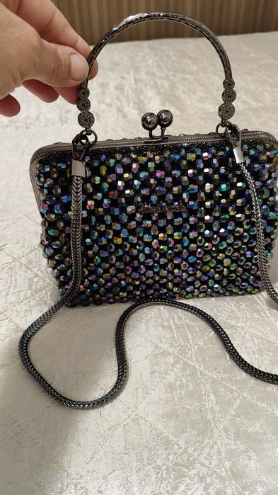 Чанта от мъниста