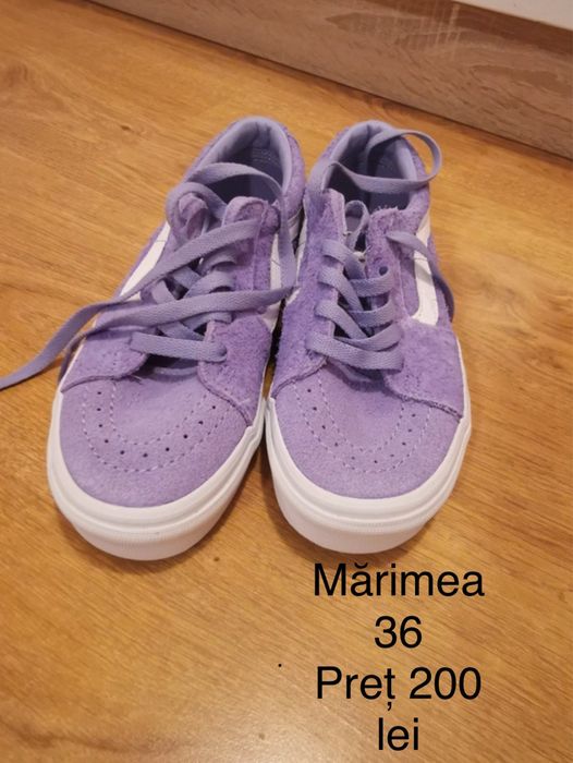 Tenisi Vans culori, marimi diferite