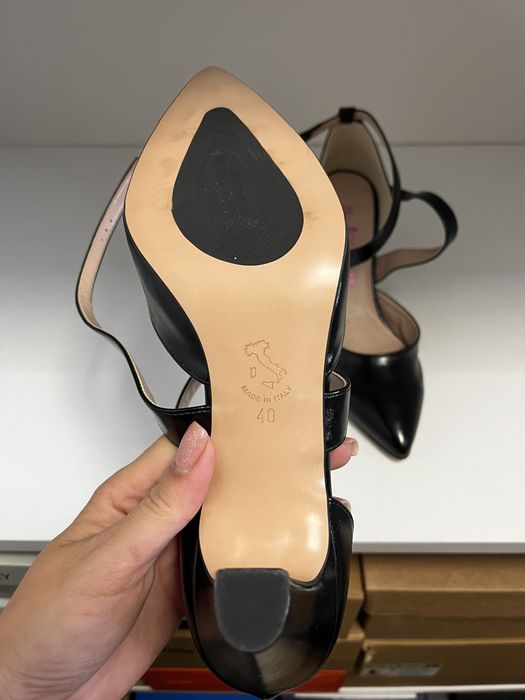 Pantofi noi marime 40