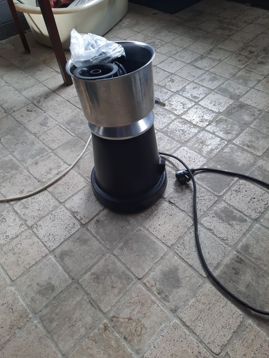 Storcător fructe profesional