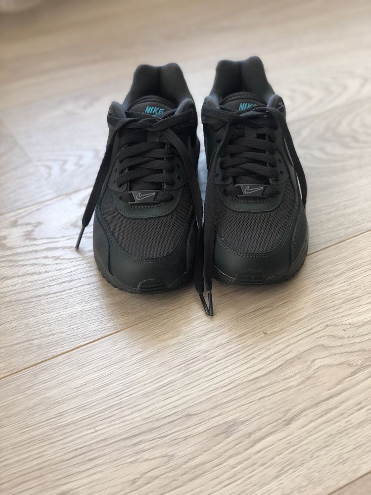 NIke AIR MAX 36н