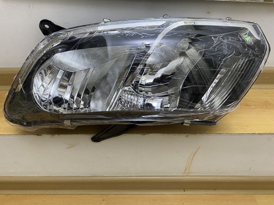 Фар на Рено Сандеро и LADA LARGUS