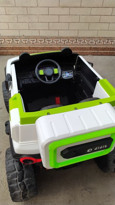 Bolalar uchun moshina  200 $