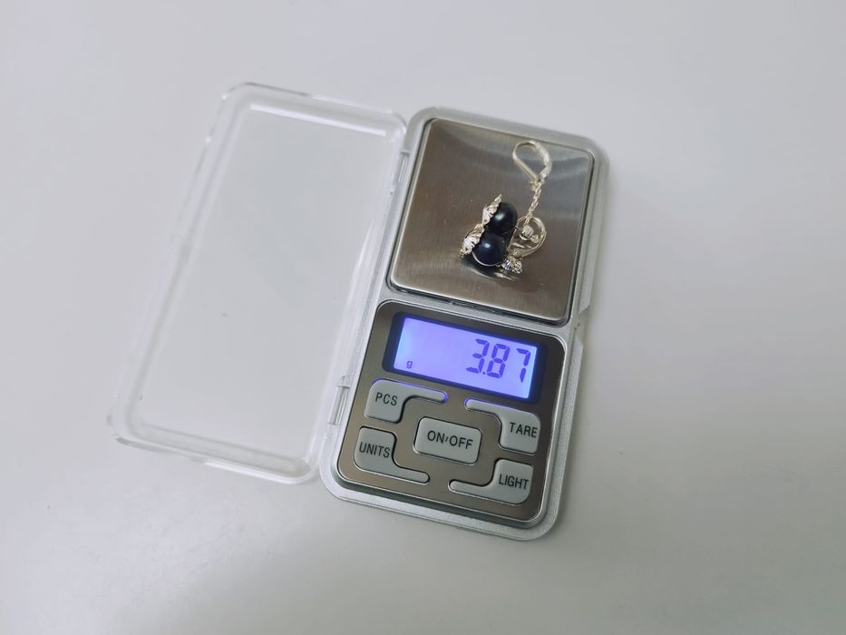 Cercei din argint 925 cu perle culoare neagra si elemente din argint