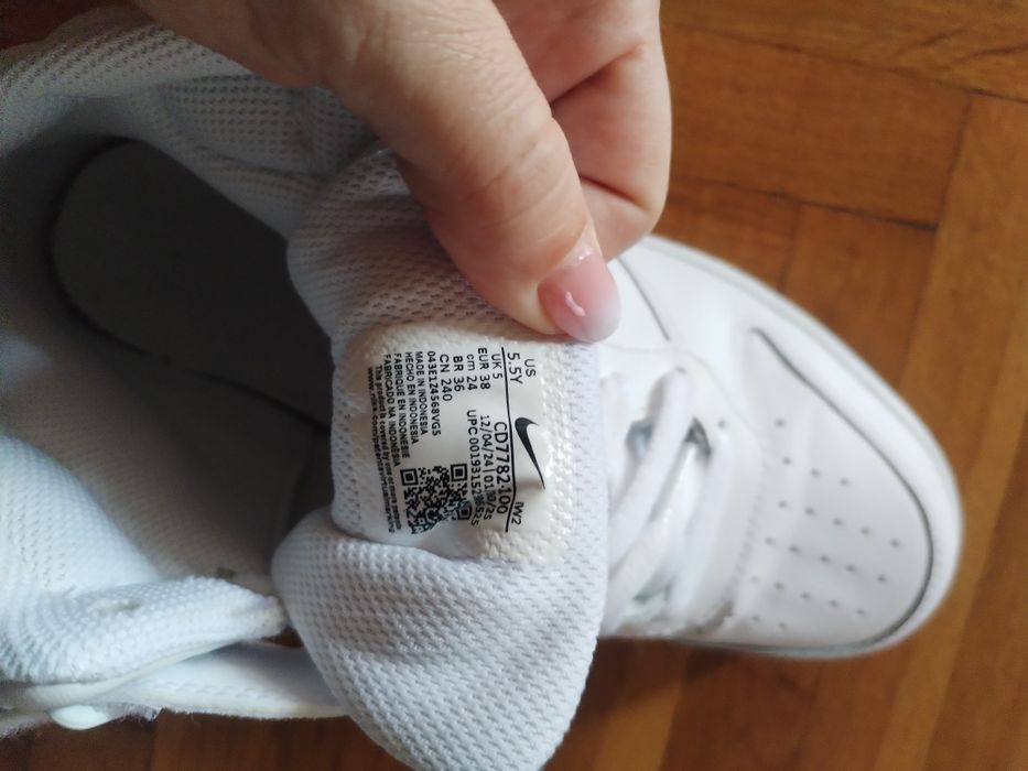 Nike маратонки нови