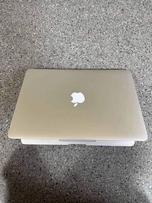 Macbook Air 13 inch 2017