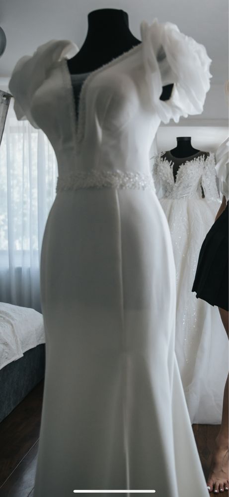 Rochie de mireasa pe corp, curatata profesional