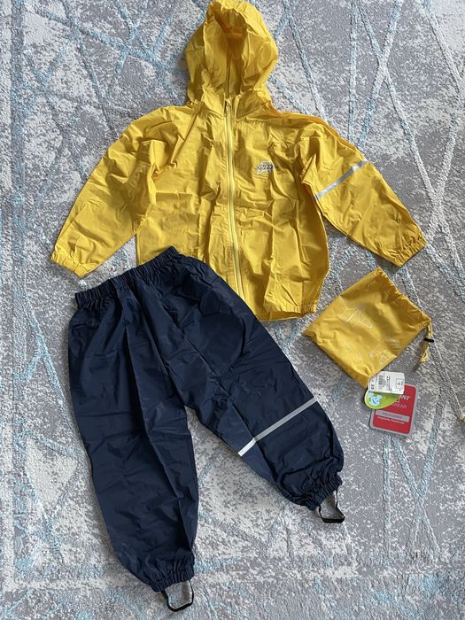 Новый комбинезон дождевик 116р